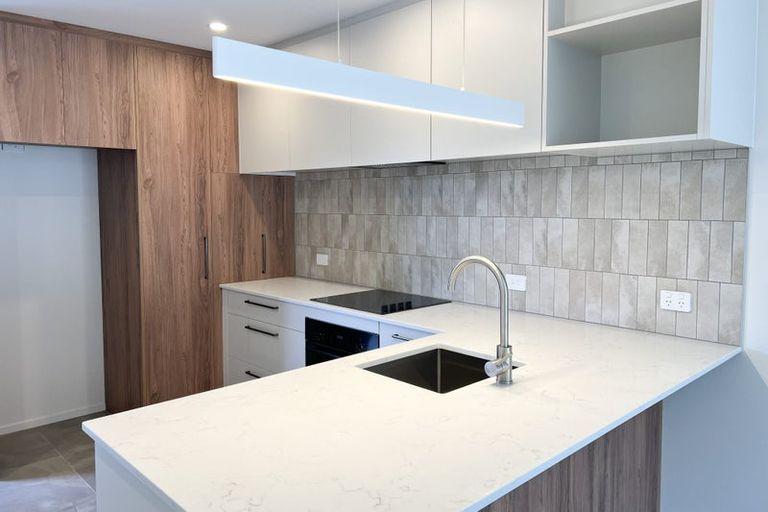 Photo of property in 4/133 Blighs Road, Strowan, Christchurch, 8052