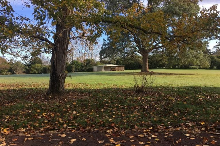 Photo of property in 329 Clifton Road, Whitford, Howick, 2571