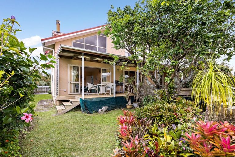 Photo of property in 8 Harbour View Road, Point Wells, Warkworth, 0986