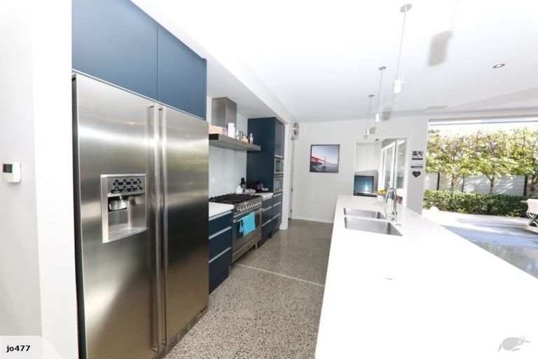 Photo of property in 25 St Michaels Avenue, Point Chevalier, Auckland, 1022