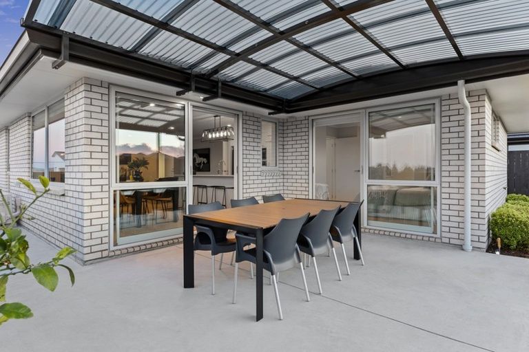 Photo of property in 2 Amelia Way, Pyes Pa, Tauranga, 3112