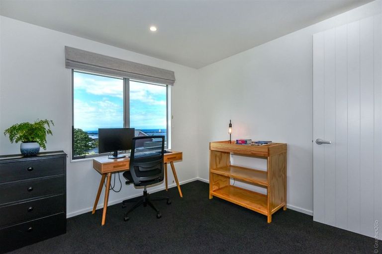 Photo of property in 82 Mount Pleasant Road, Mount Pleasant, Christchurch, 8081
