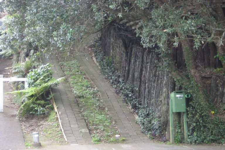 Photo of property in 30 Kenmore Street, Westown, New Plymouth, 4310