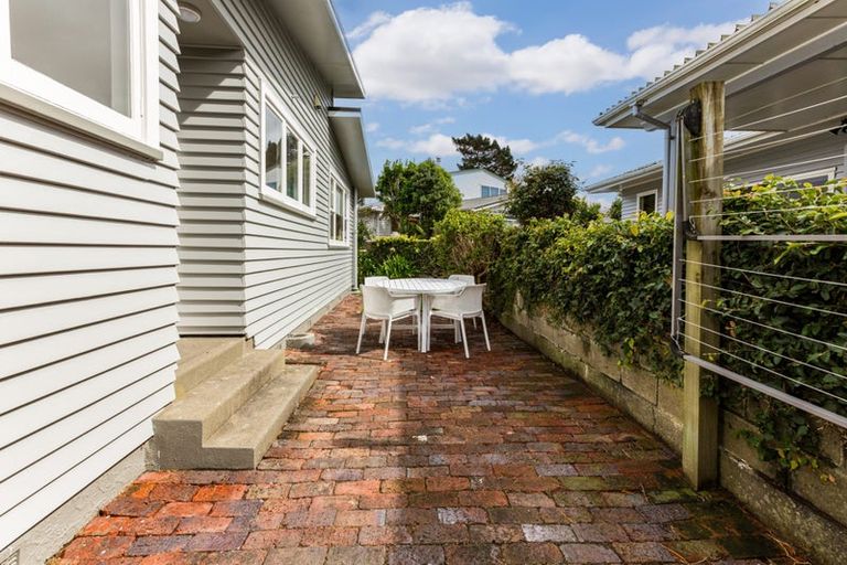 Photo of property in 36 Silverbirch Grove, Churton Park, Wellington, 6037