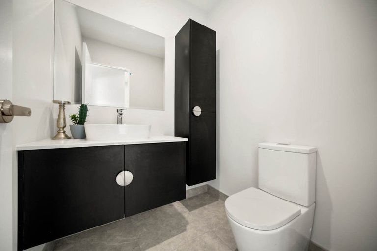 Photo of property in 43 Sunnyheights Road, Orewa, 0931