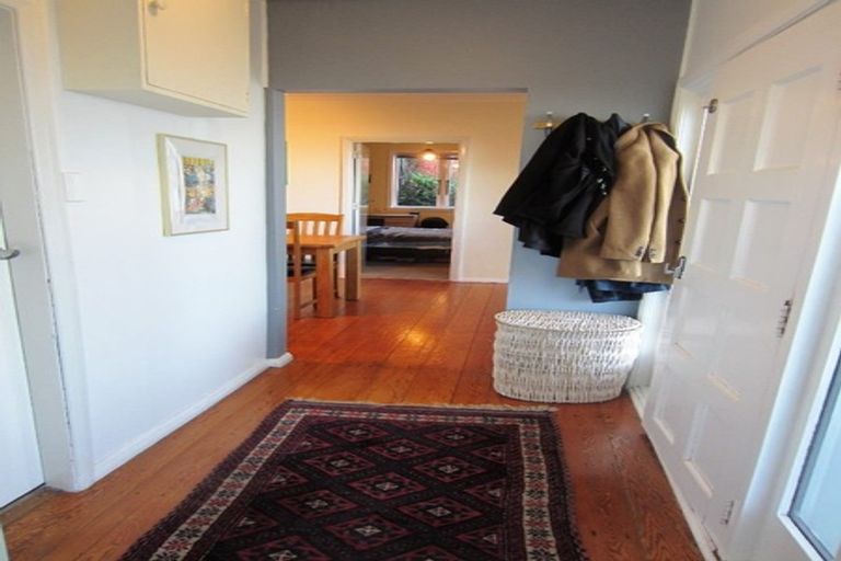 Photo of property in 49 London Road, Korokoro, Lower Hutt, 5012