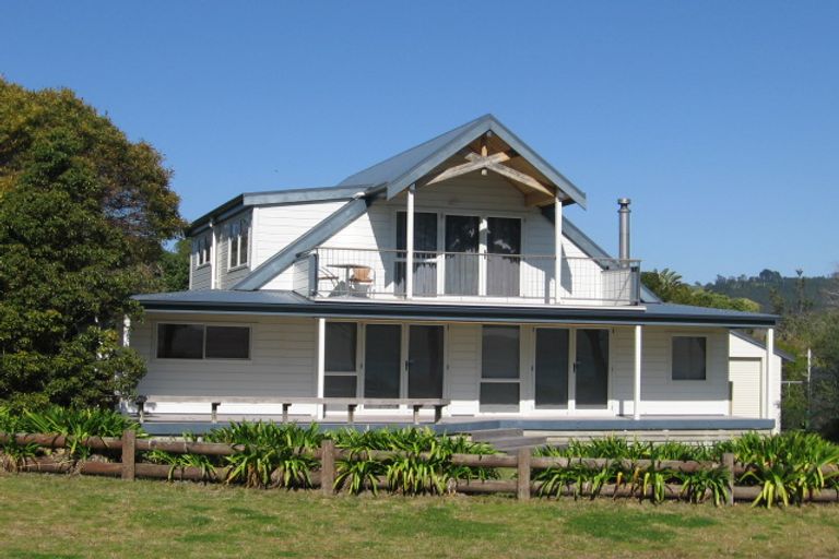 Photo of property in 202 Captain Cook Road, Cooks Beach, Whitianga, 3591