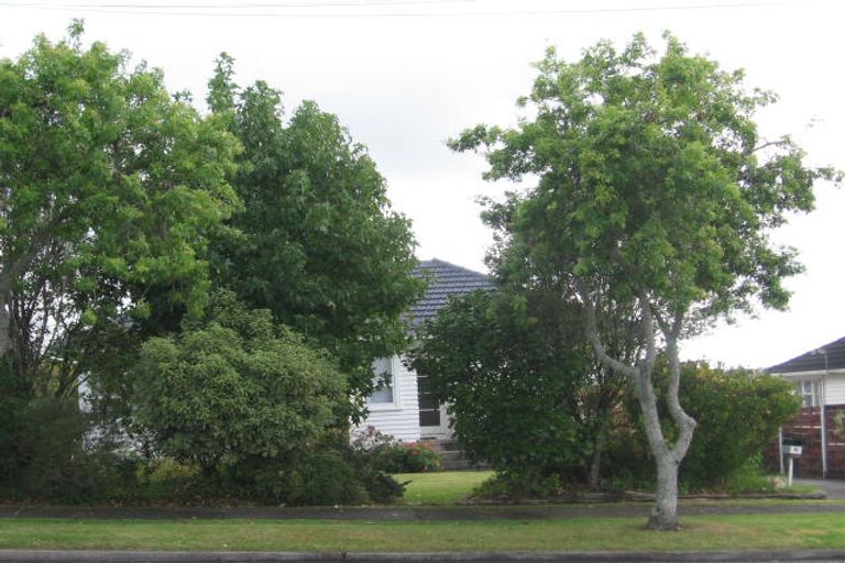 Photo of property in 43 Rosier Road, Glen Eden, Auckland, 0602