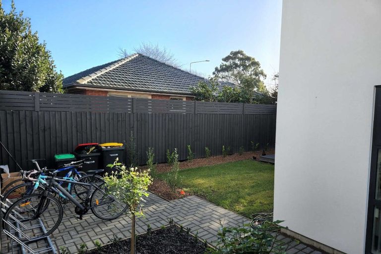 Photo of property in 49 Maidstone Road, Ilam, Christchurch, 8041