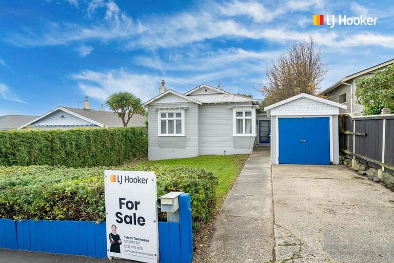 Photo of property in 27 Oakland Street, Andersons Bay, Dunedin, 9013