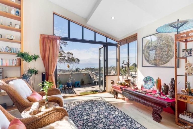 Photo of property in 3/180 Browns Bay Road, Murrays Bay, Auckland, 0630