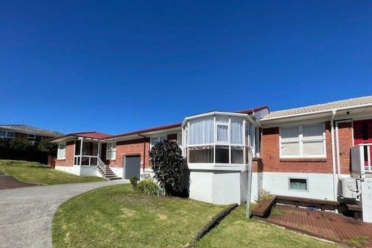 Photo of property in 2/11 Winscombe Street, Belmont, Auckland, 0622