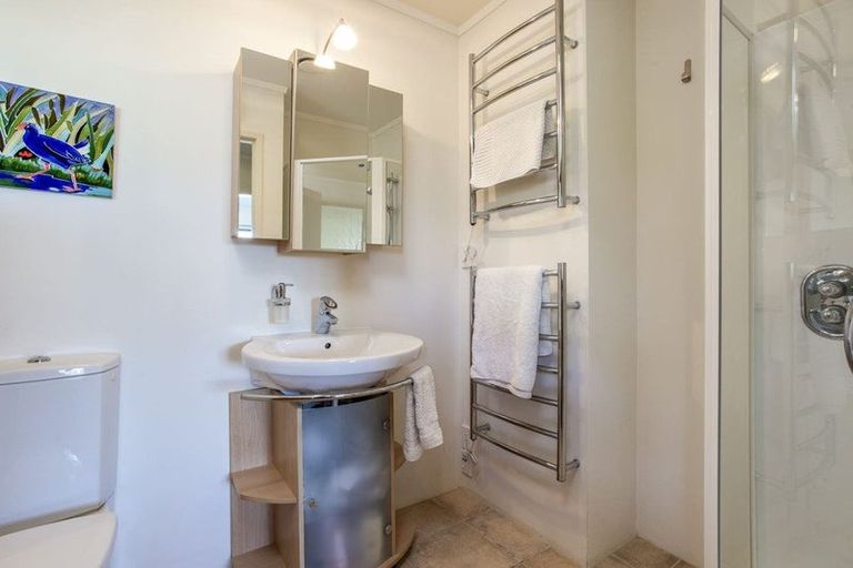 Photo of property in 167 Anderson Road, Helensville, 0875