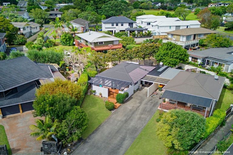 Photo of property in 1/15 Claresholm Place, Mangere Bridge, Auckland, 2022
