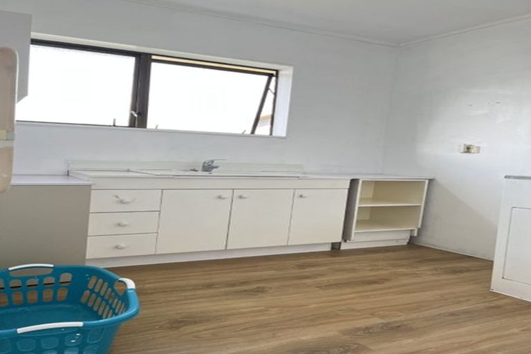 Photo of property in 31 Marendellas Drive, Bucklands Beach, Auckland, 2014