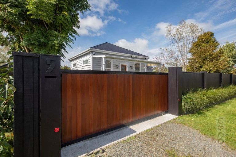 Photo of property in 5 Elliot Street, Riverhead, 0820