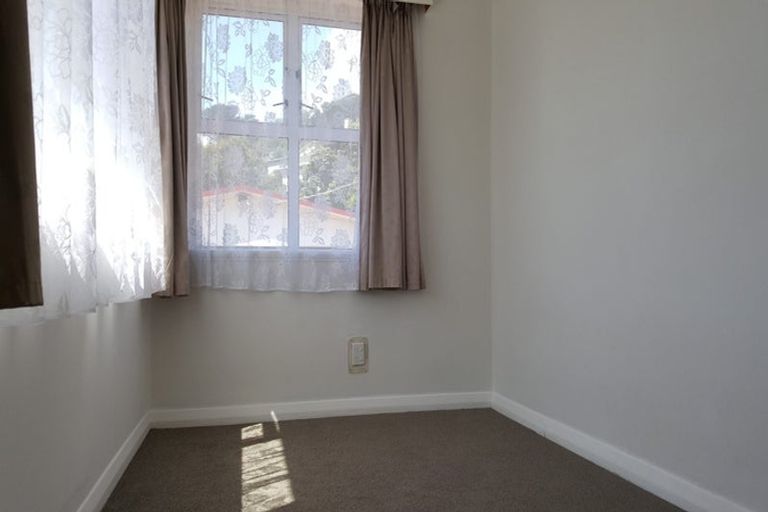 Photo of property in 61 Strathmore Avenue, Strathmore Park, Wellington, 6022