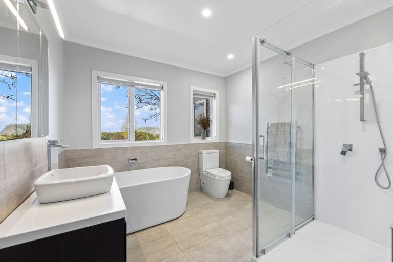 Photo of property in 78 Charnley Way, Kinloch, Taupo, 3385