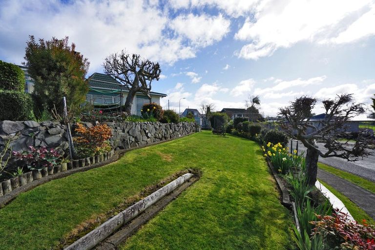 Photo of property in 9 Leyton Place, Nawton, Hamilton, 3200