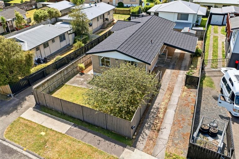 Photo of property in 86 Tamatea Road, Taupo, 3330