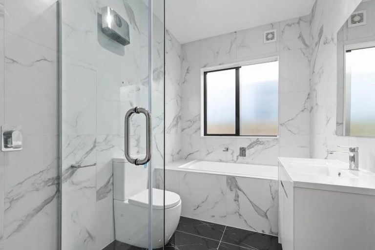 Photo of property in 24 Weri Road, Karaka, Papakura, 2113