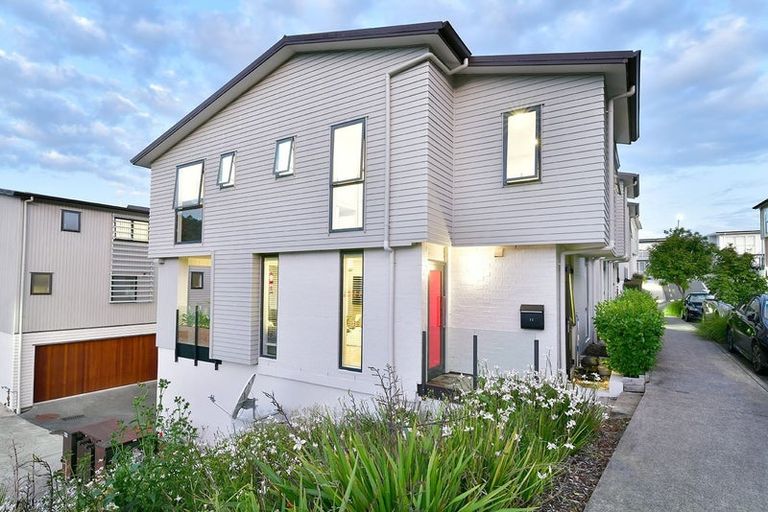 Photo of property in 13 Makamaka Lane, Albany Heights, Auckland, 0632