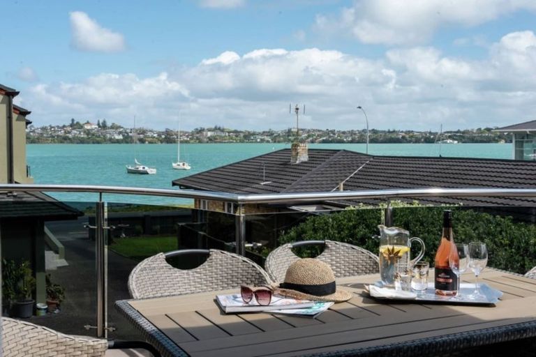 Photo of property in 14a The Parade, Bucklands Beach, Auckland, 2012