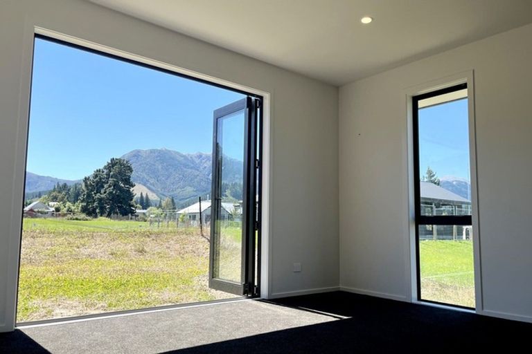Photo of property in 2 Balfour Way, Hanmer Springs, 7334