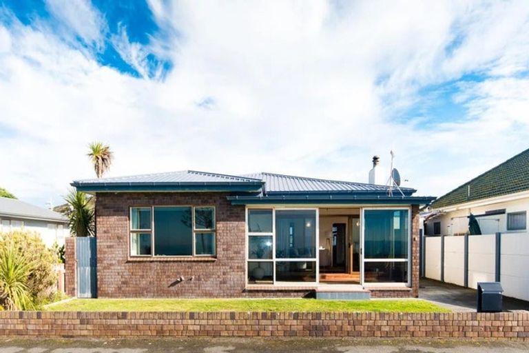 Photo of property in 81 The Esplanade, Westshore, Napier, 4110