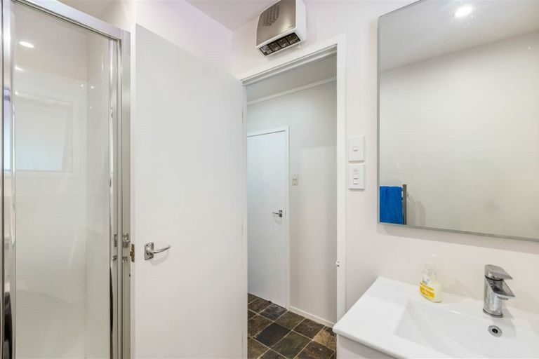 Photo of property in 84 Advene Road, Cockle Bay, Auckland, 2014