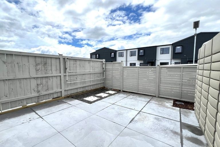 Photo of property in 4 Nuku Place, Manurewa, Auckland, 2102