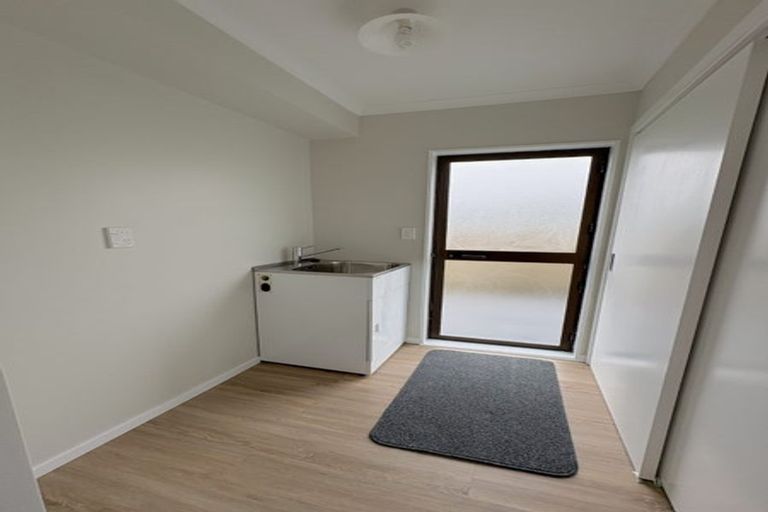 Photo of property in 15b Whitechapel Grove, Stokes Valley, Lower Hutt, 5019