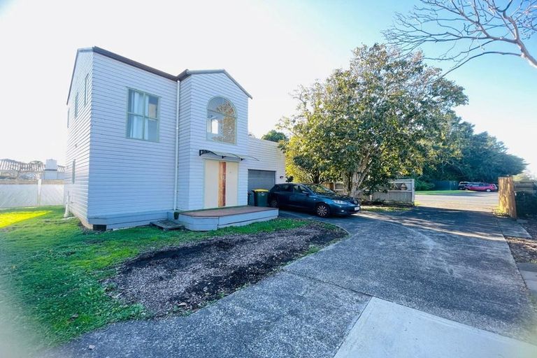 Photo of property in 130 Buckland Road, Mangere East, Auckland, 2024