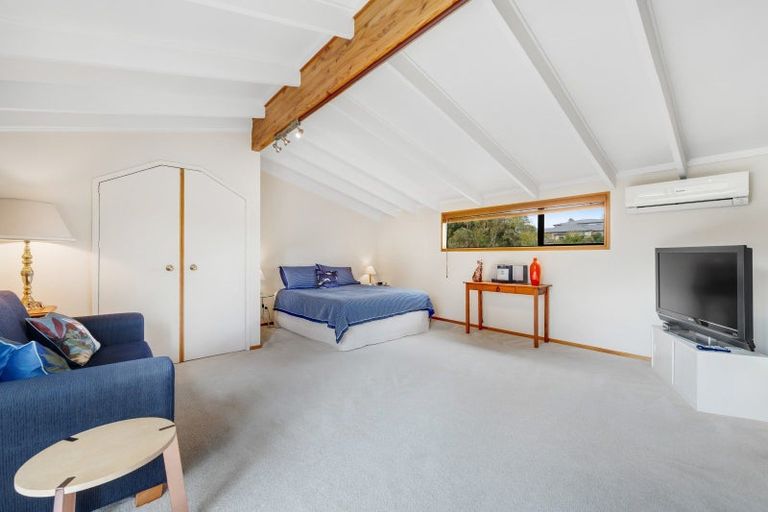 Photo of property in 238 Point View Drive, East Tamaki Heights, Auckland, 2016