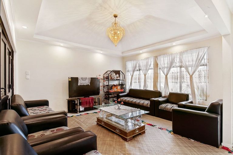 Photo of property in 44 Fisher Crescent, Otara, Auckland, 2023