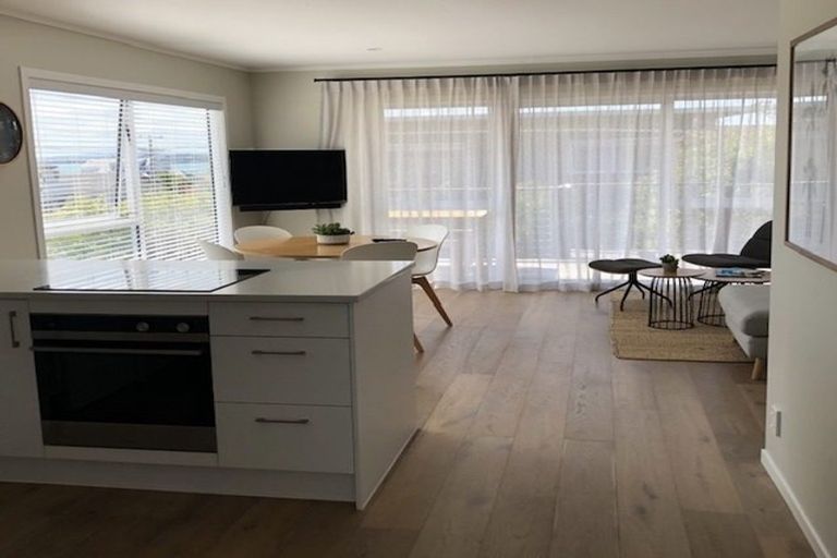 Photo of property in 1/17 Church Street, Devonport, Auckland, 0624