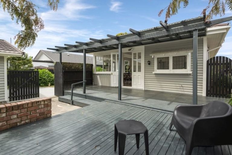 Photo of property in 153 Petrie Street, Richmond, Christchurch, 8013