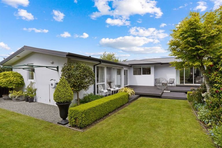 Photo of property in 22 Westburn Terrace, Burnside, Christchurch, 8041