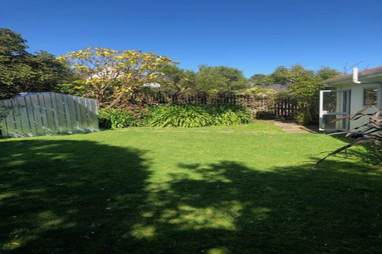 Photo of property in 81 Huia Street, Waikanae, 5036