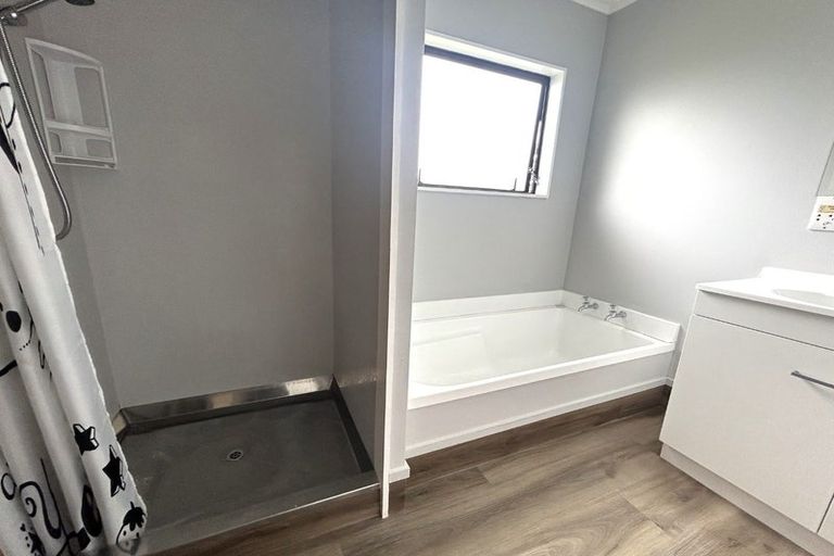 Photo of property in 2 Delta Place, Milson, Palmerston North, 4414