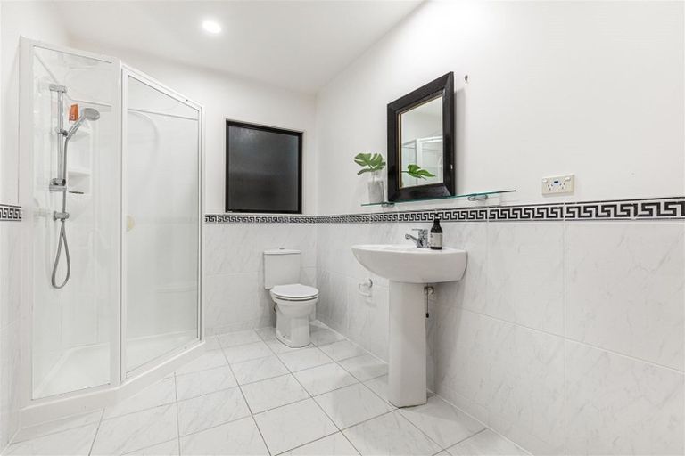 Photo of property in 26 Marellen Drive, Red Beach, 0932