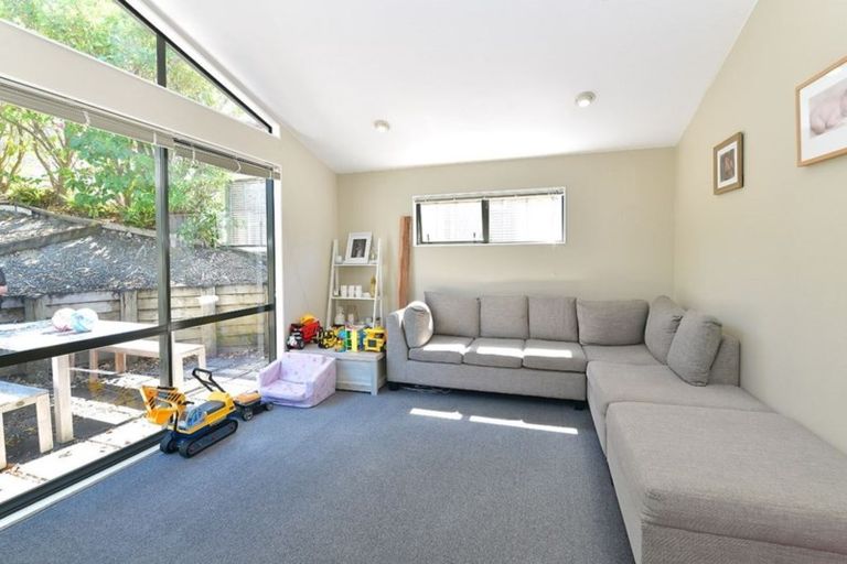 Photo of property in 88d Brian Crescent, Stanmore Bay, Whangaparaoa, 0932