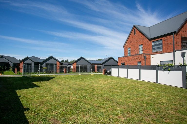 Photo of property in 9 Garland Lane, Leamington, Cambridge, 3432