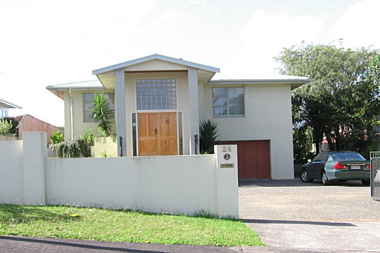 Photo of property in 24 Jaemont Avenue, Te Atatu South, Auckland, 0610