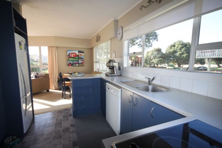 Photo of property in 54a Pauanui Beach Road, Pauanui, Hikuai, 3579