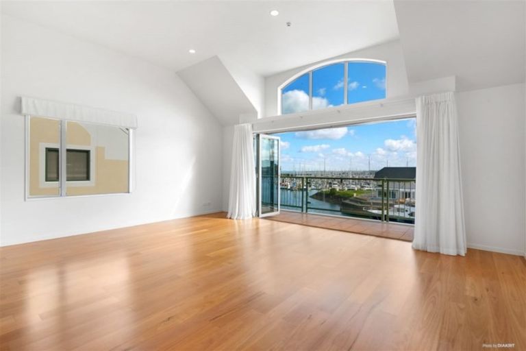 Photo of property in 26 Harbour Village Drive, Gulf Harbour, Whangaparaoa, 0930