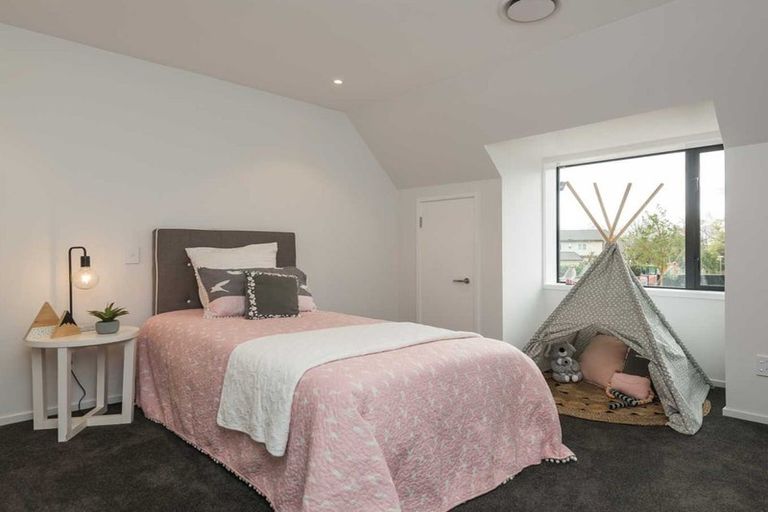 Photo of property in 142 Fendalton Road, Fendalton, Christchurch, 8052