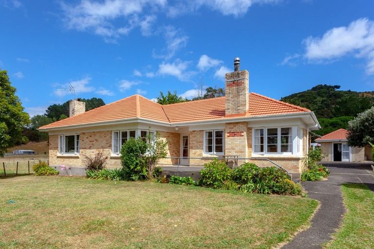 Photo of property in 141 Neavesville Road, Puriri, Thames, 3578