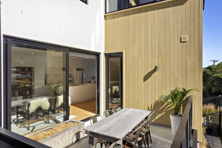 Photo of property in 1 Mary Dobson Way, Island Bay, Wellington, 6023