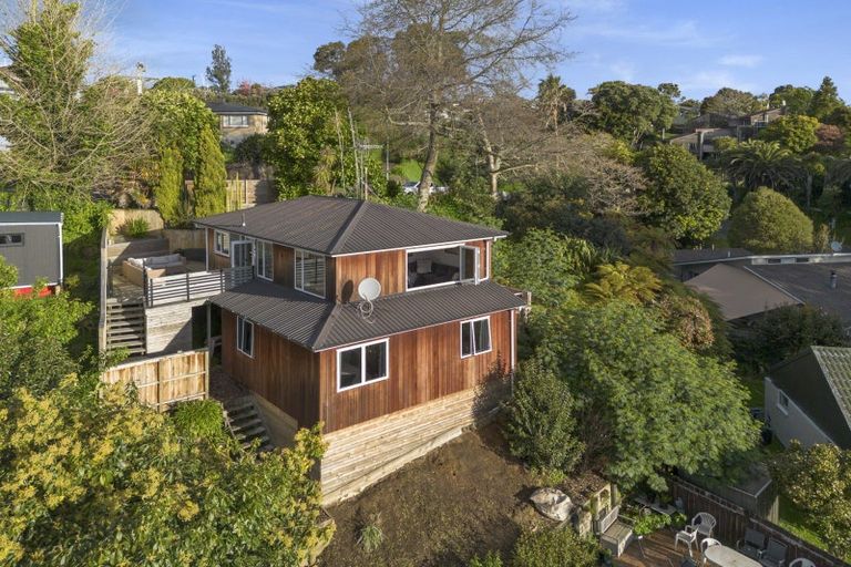 Photo of property in 132 Hinewa Road, Otumoetai, Tauranga, 3110